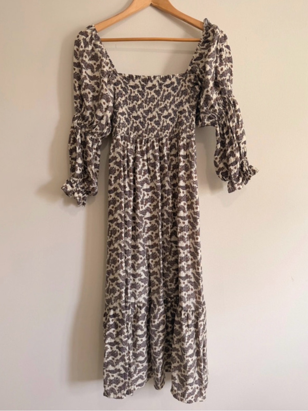 CAARA Square Neck Midi Dress floral size small